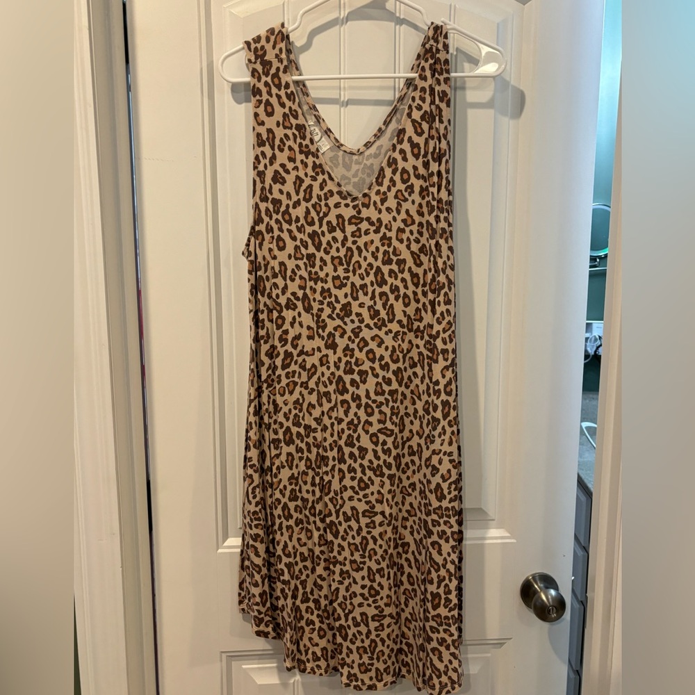 Leopard Print t-shirt dress, L